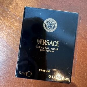 Versace Crystal Noir Parfum
Mini 5ml